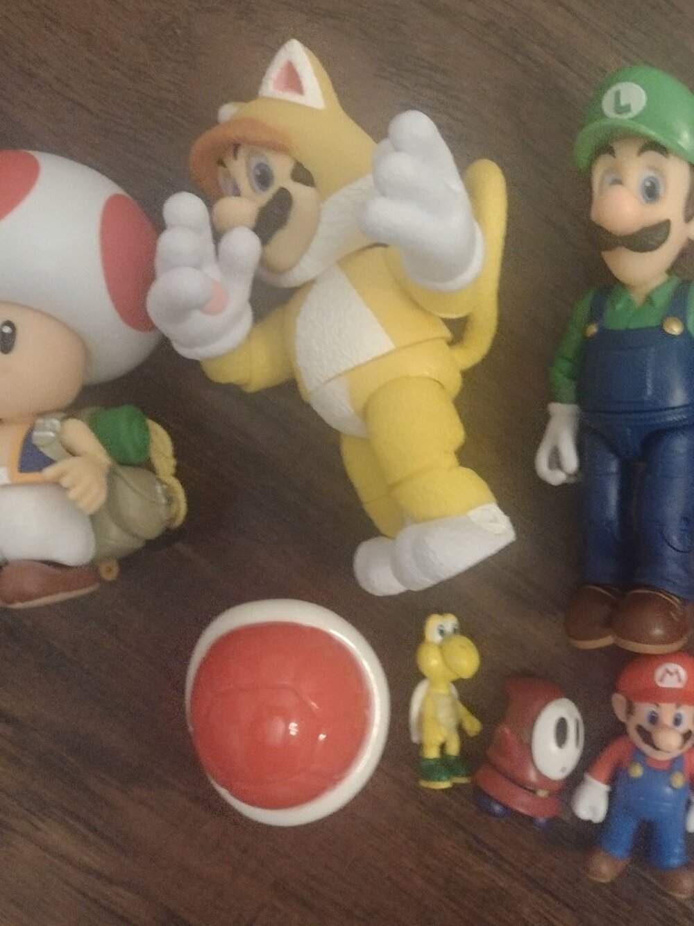 Super Mario Bros lot of 10 toys
